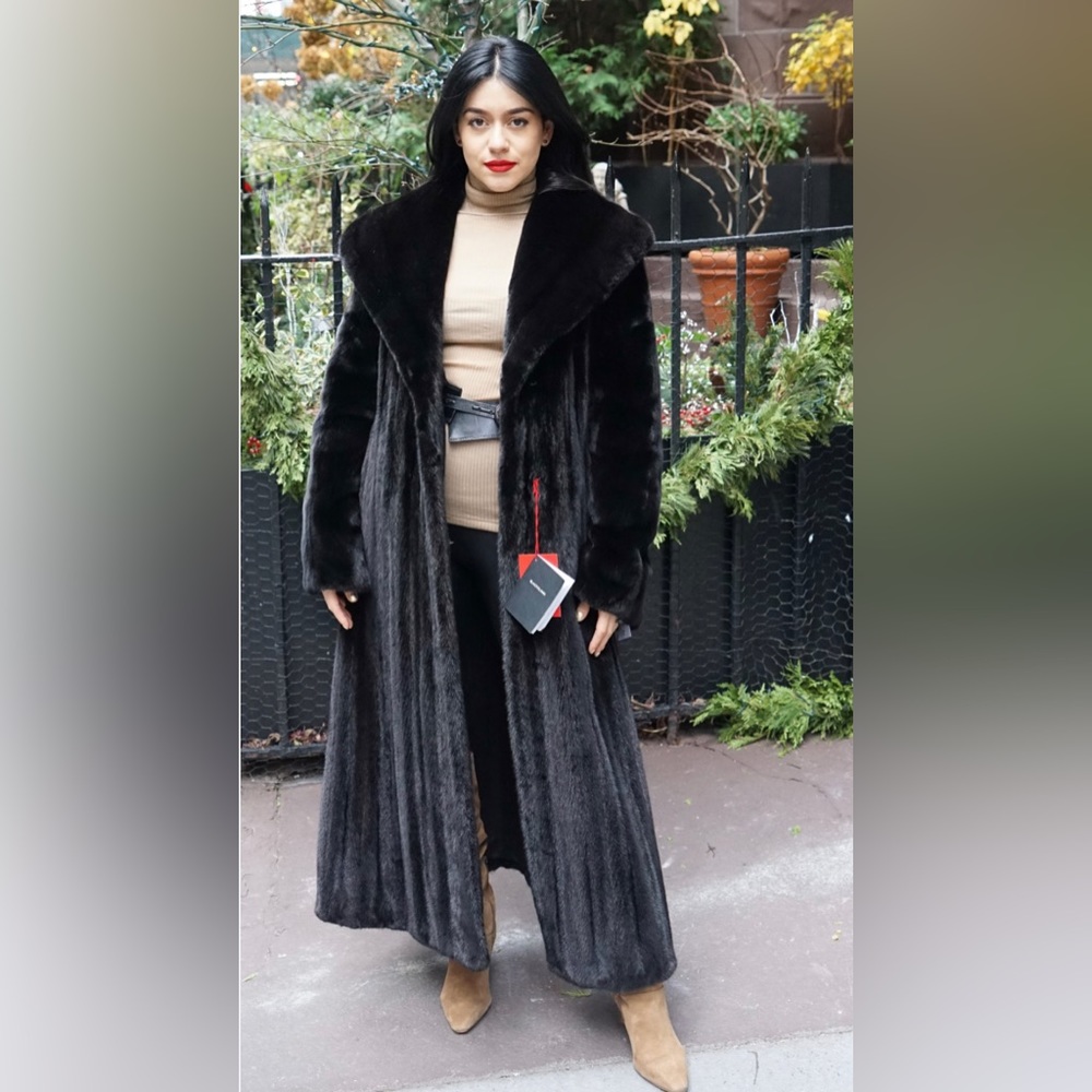 BLACKGLAMA RANCH NATURAL MINK LONG FUR COAT HIGH END LUXURY